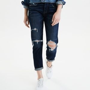 AE SELVEDGE TOMGIRL JEAN